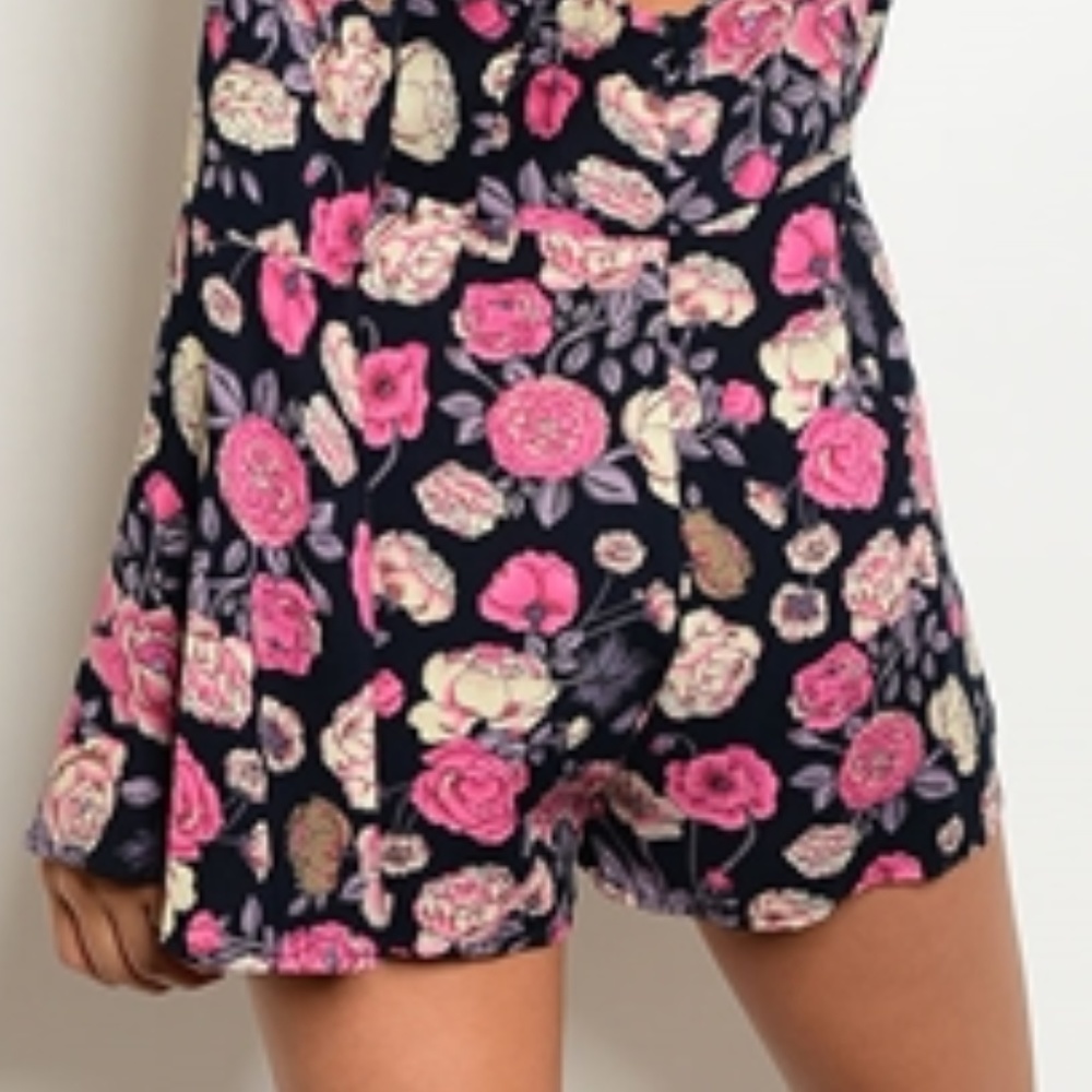 Long Bell Sleeve Floral Open Back Lace Up Romper - Picture 4 of 4